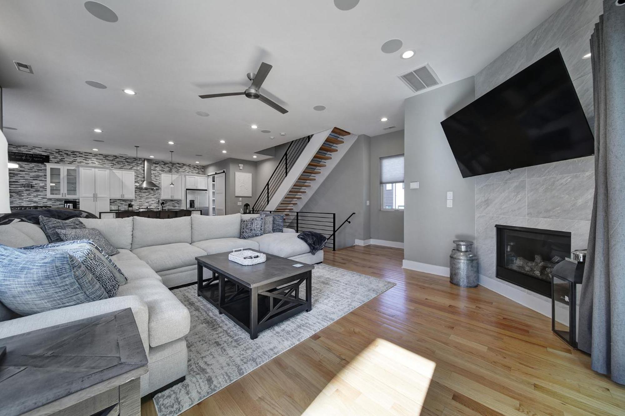 906 Westbrook B City Views Rooftop Hot Tub And Short Walk To Stadium Charlotte Exteriör bild