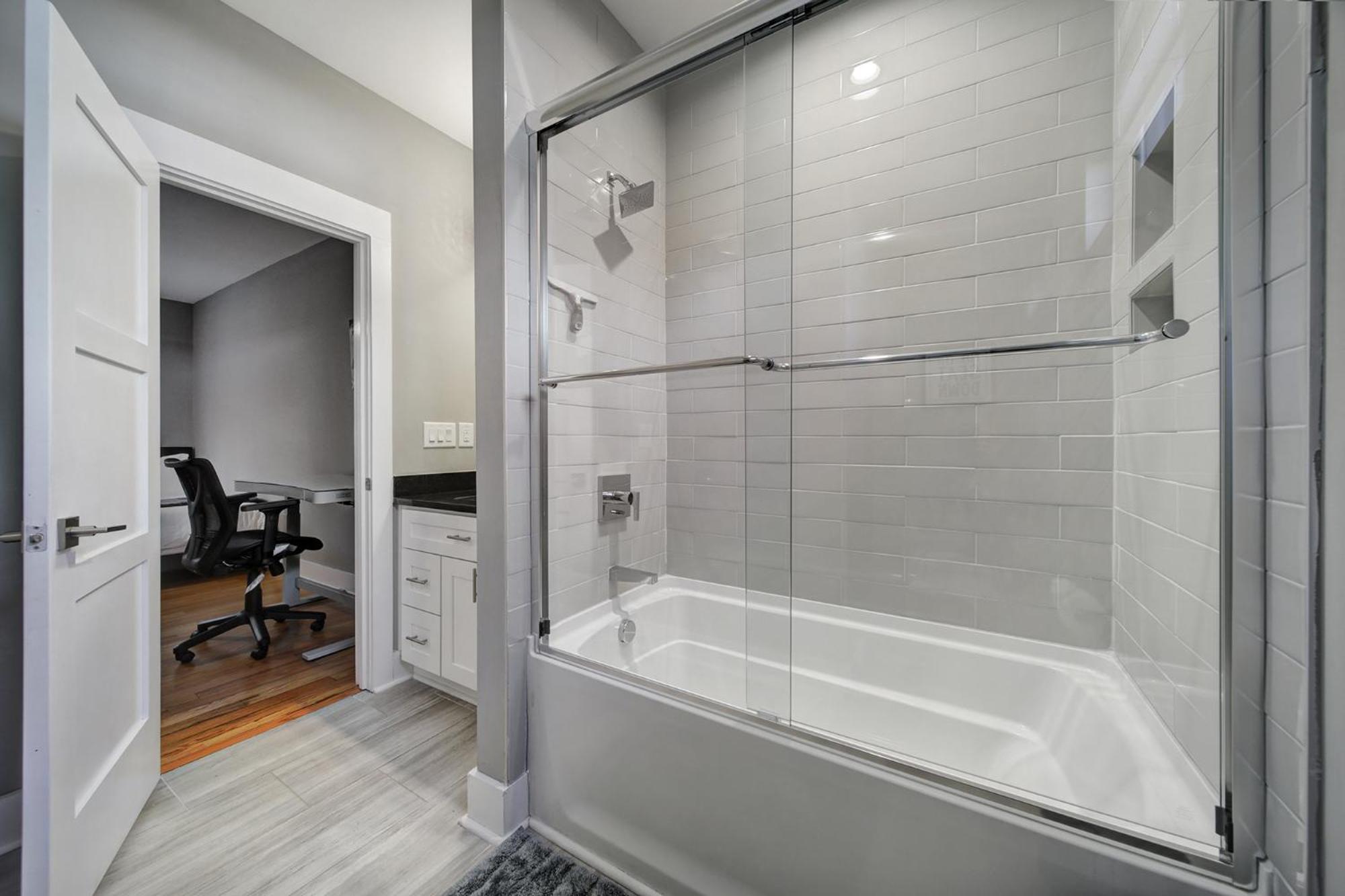 906 Westbrook B City Views Rooftop Hot Tub And Short Walk To Stadium Charlotte Exteriör bild