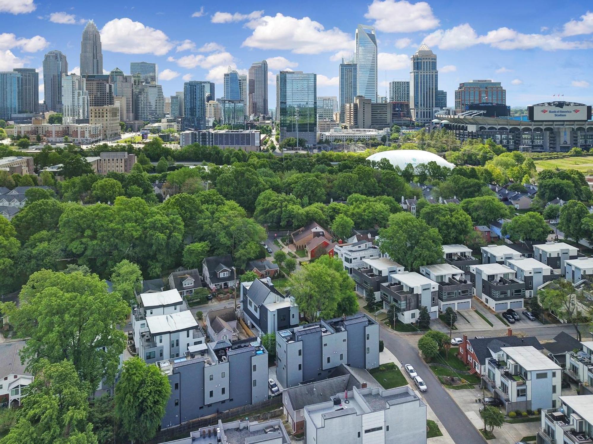 906 Westbrook B City Views Rooftop Hot Tub And Short Walk To Stadium Charlotte Exteriör bild