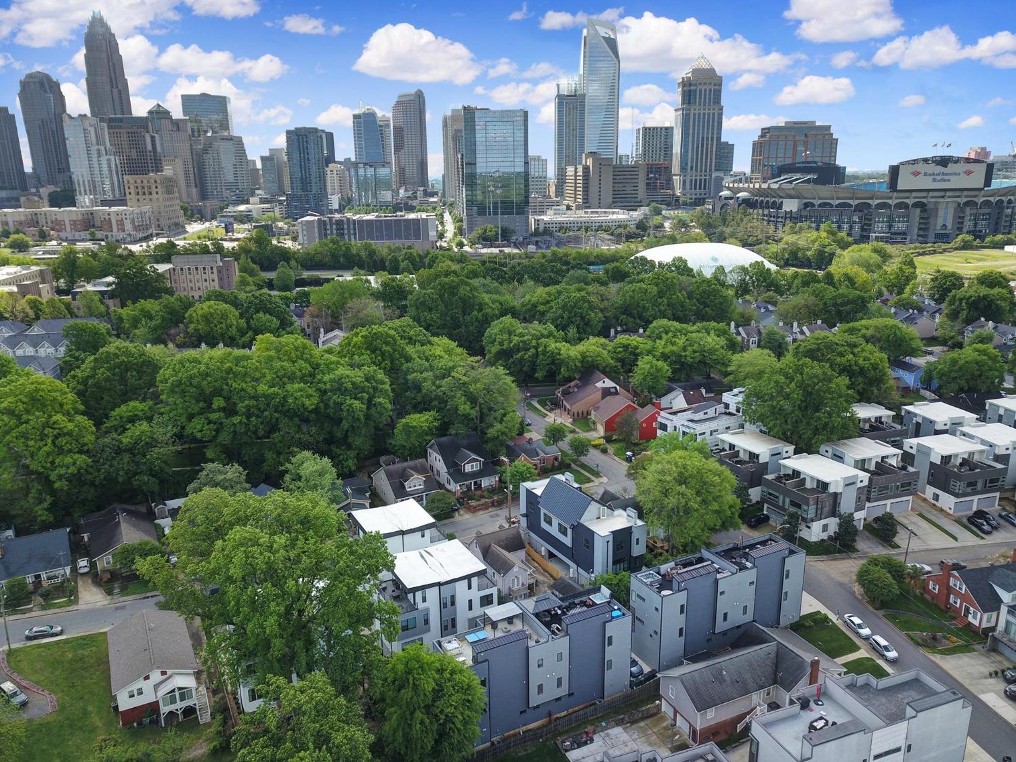 906 Westbrook B City Views Rooftop Hot Tub And Short Walk To Stadium Charlotte Exteriör bild